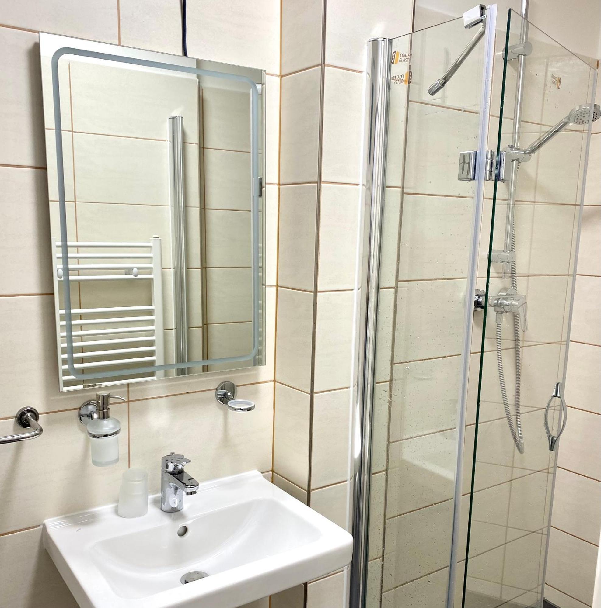 Hotel Labe Хренско Экстерьер фото
